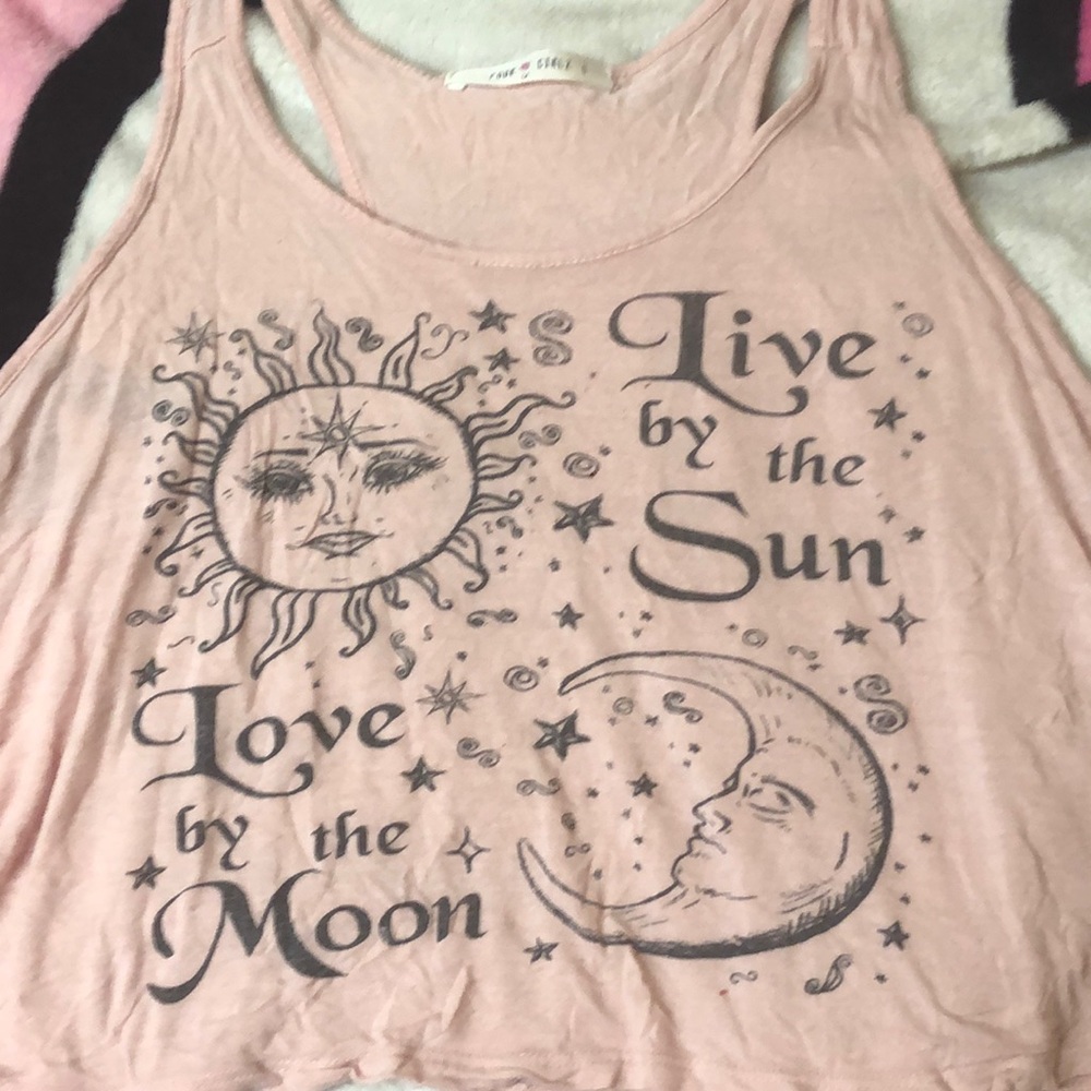 Light pink tank top !